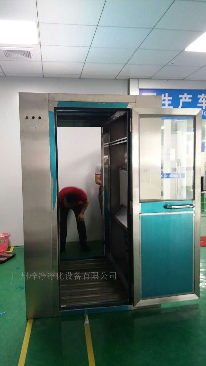 風淋室使用過程中可能遇到的問題如何解決